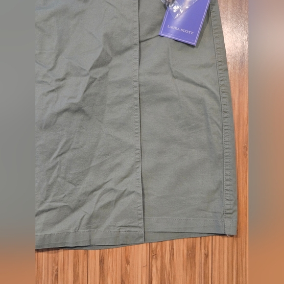 ❤️ NWT Laura Scott Green Skirt - Picture 2 of 7